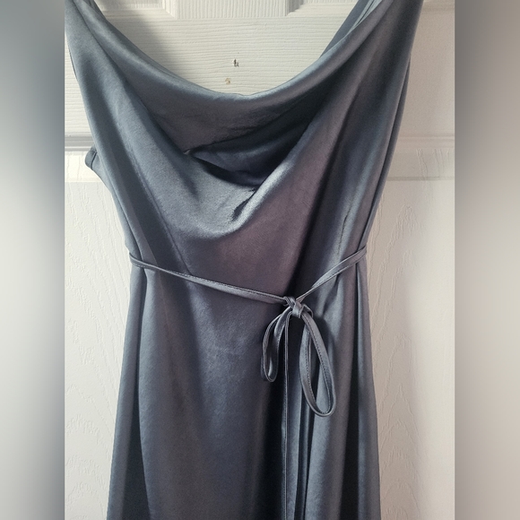 Classy mini dress (xl) - Picture 2 of 5